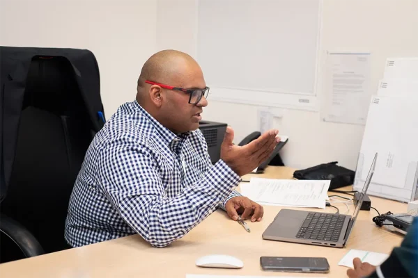 Dr Roshan - Specialist and General Surgeon in Melbourne